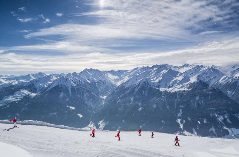 Take to the Slopes with Other Keen Skiers
