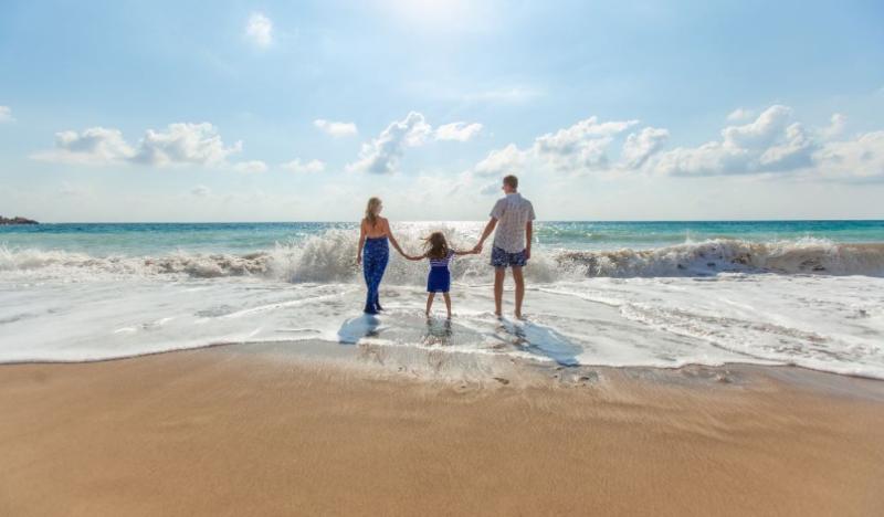 Top Money Saving Tips for 2023 Family Holidays